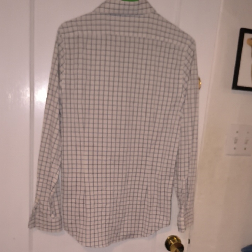 Express | Men's Checkered Button-Down Shirt - Picture 4 of 4